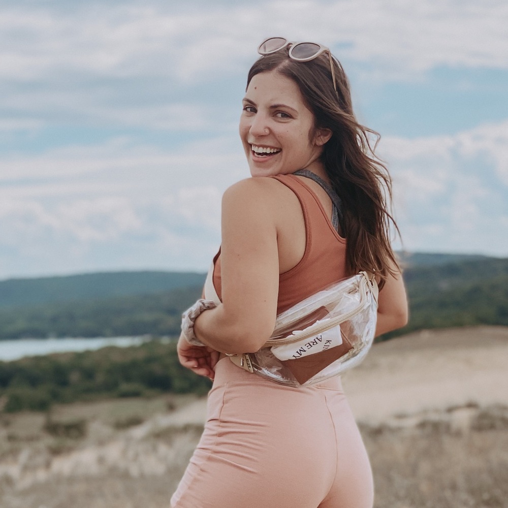 Béis Clear Fanny Pack in Beige